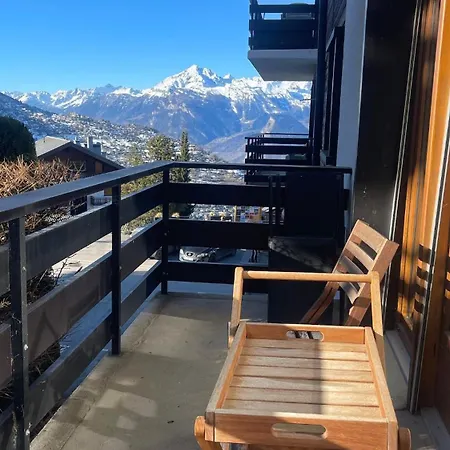 2 Pieces Διαμέρισμα *