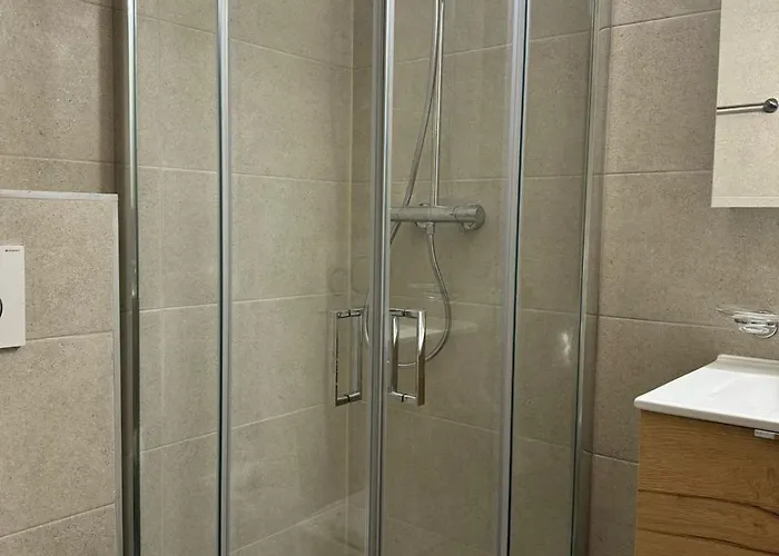 2 Pieces Διαμέρισμα *